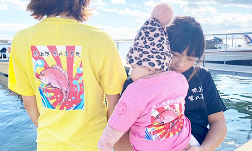 Tシャツ